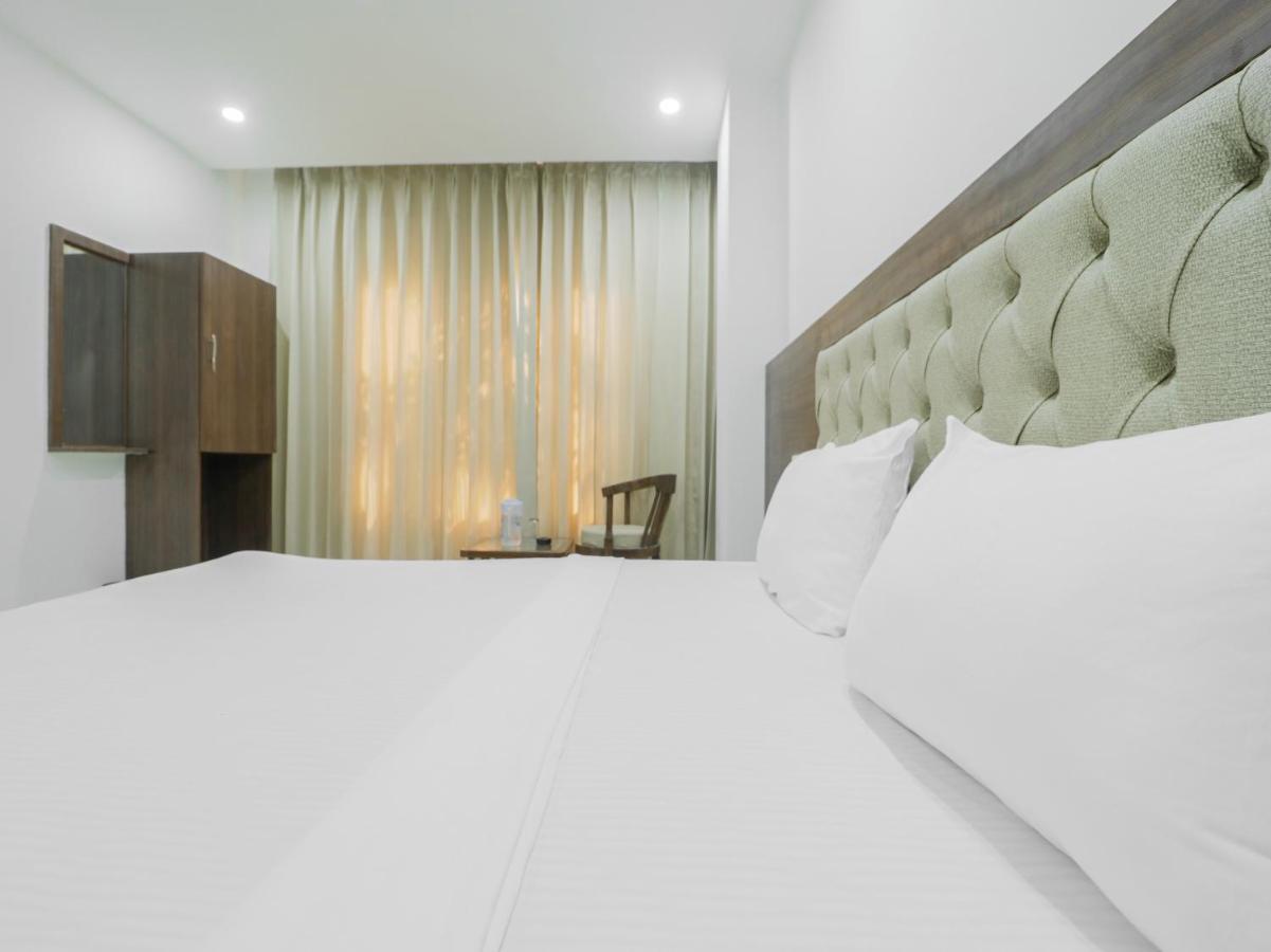 Oyo Townhouse 853 Hotel The Royal Aroma Haridwār Buitenkant foto