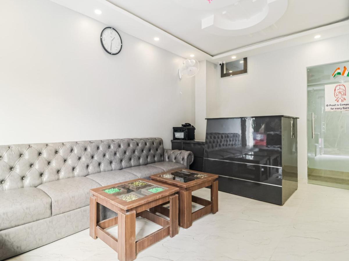 Oyo Townhouse 853 Hotel The Royal Aroma Haridwār Buitenkant foto